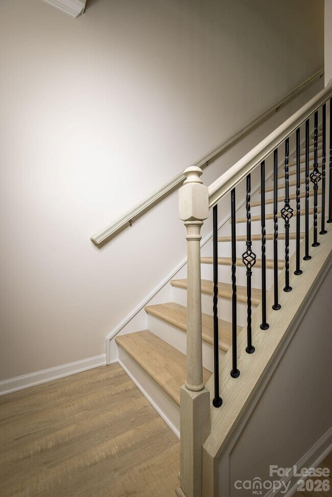 Building Photo - 1709 Heron Ct