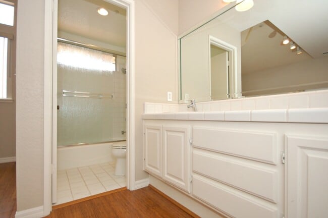 Building Photo - Gorgeous 3 Bedroom Home in Encinitas!