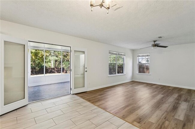 Building Photo - 300 Carrington Way