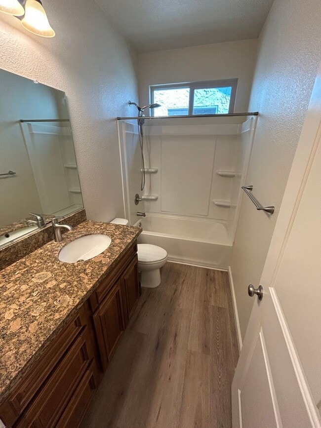 Building Photo - Charming 3 Bedroom in Great Location!