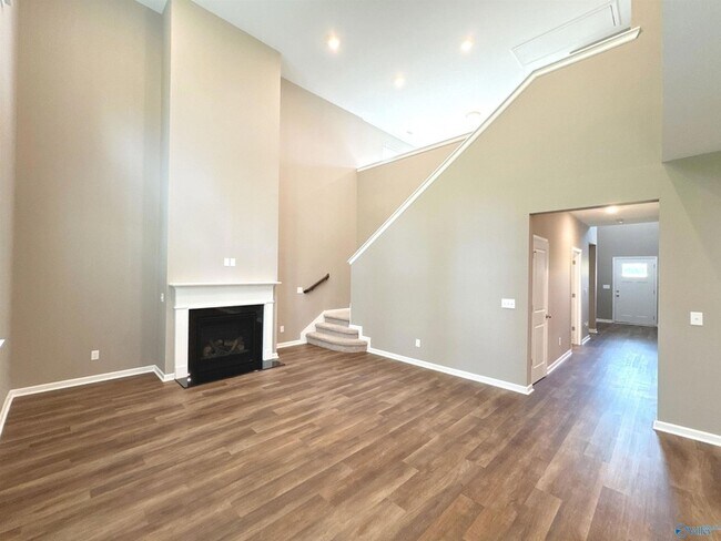 Building Photo - 228 Hibiscus Dr