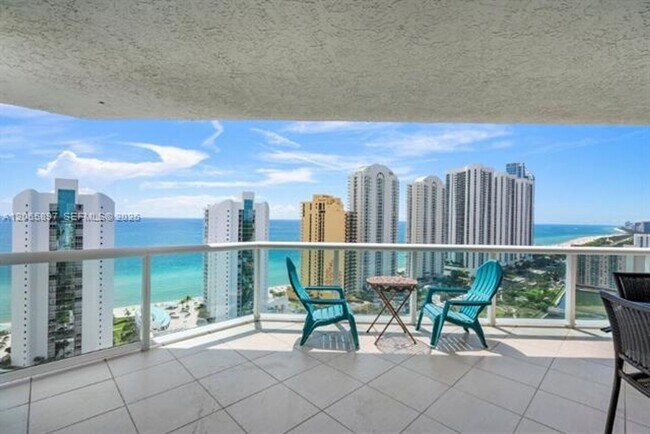 Building Photo - 16400 Collins Ave