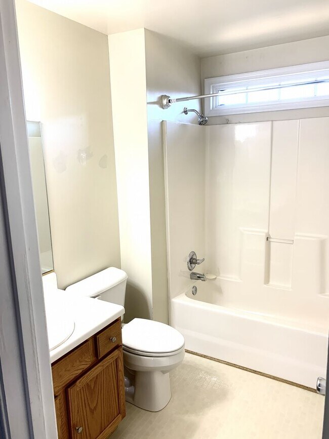 Building Photo - West End 4 Bedroom/2.5 Bathroom Colonial Home