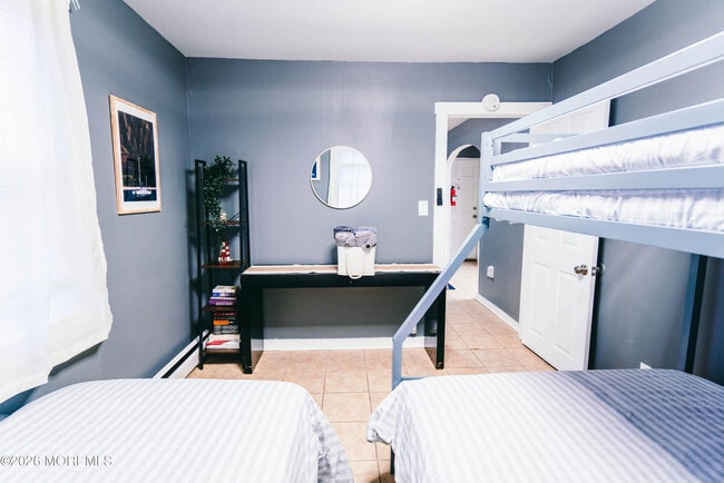 Building Photo - 13 Decatur Ave