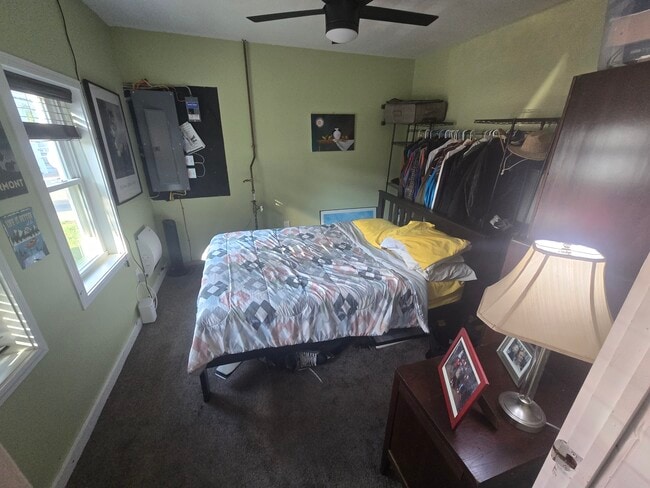 Building Photo - 5408 Main St