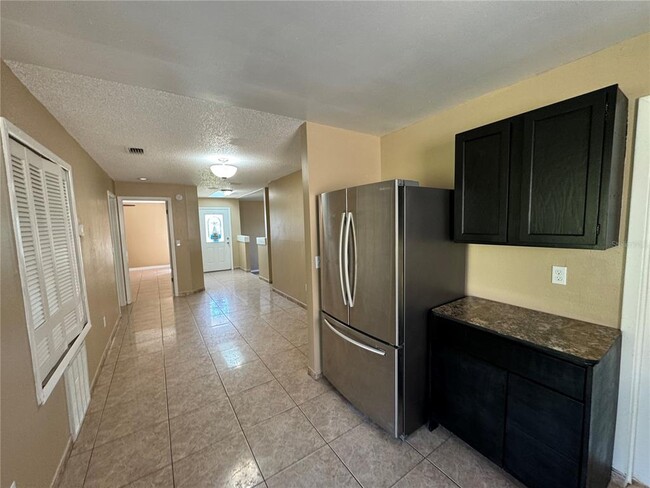 Building Photo - 10427 Flowers Ave