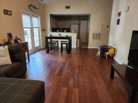 Building Photo - 4833 SW 91st Ter