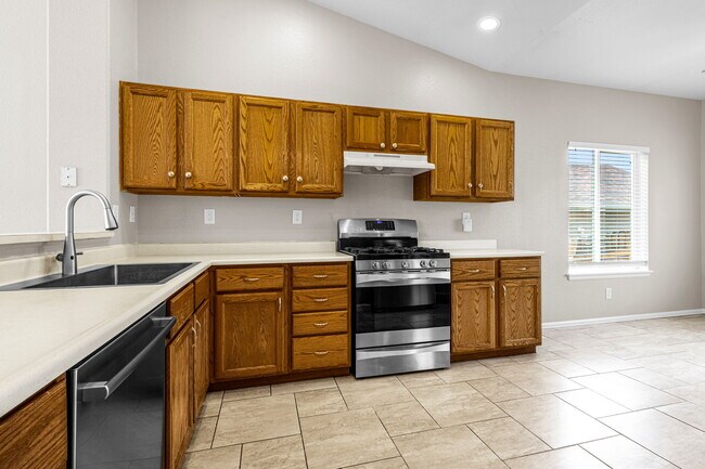 Building Photo - 4535 Star Ridge Dr