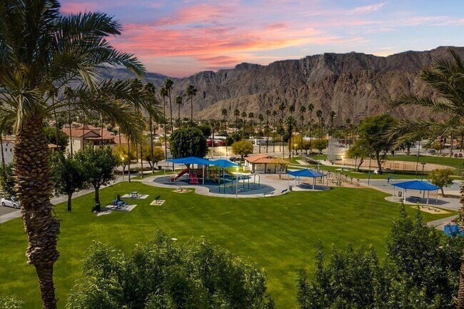 Building Photo - 51905 Avenida Velasco