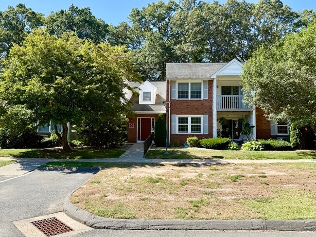 Building Photo - 9 Concorde Way