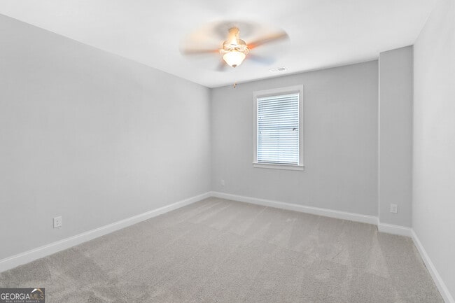 Building Photo - 520 Cunninghame Ct