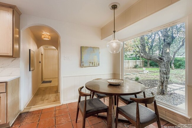 Building Photo - 146 Canyon Oaks Dr