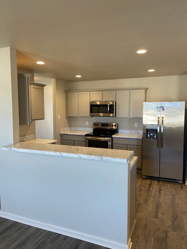 Building Photo - 3824 Keeneland Dr