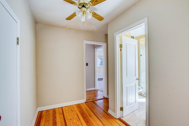 Building Photo - Charming 4BD Victorian near Downtown Color...