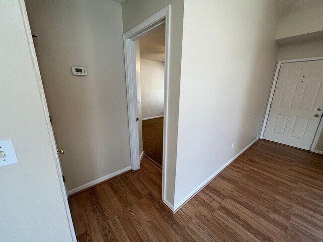 Building Photo - Charming 3 Bedroom, 2 Bath Home in Ogden!