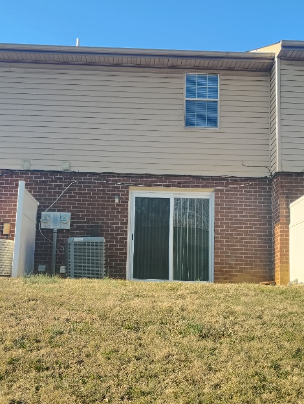 Building Photo - 54 Ferguson Dr