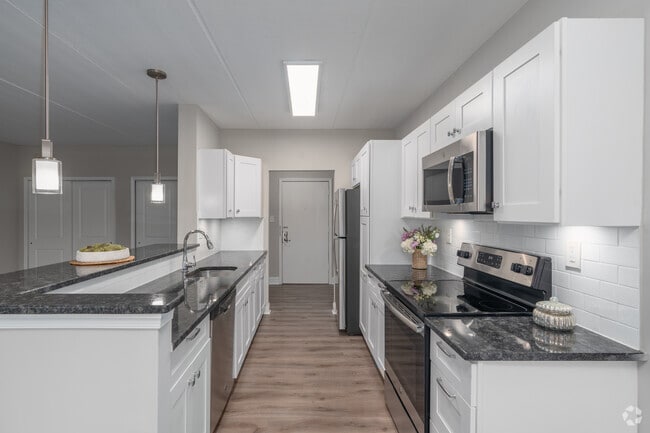 Interior Photo - Radnor Preserve: Serene Luxury