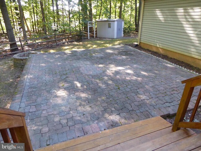 Building Photo - 11415 Jordan Ln