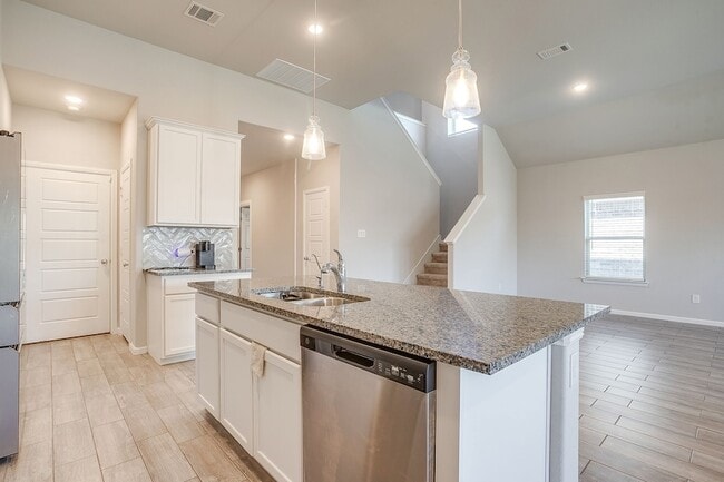 Building Photo - 8924 Lantana Meadow Dr