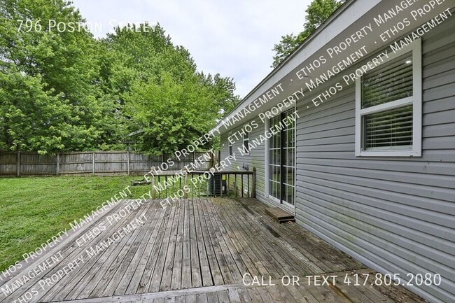 Building Photo - 796 Poston St