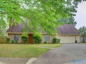 Building Photo - 2503 Wynterhall Rd SE