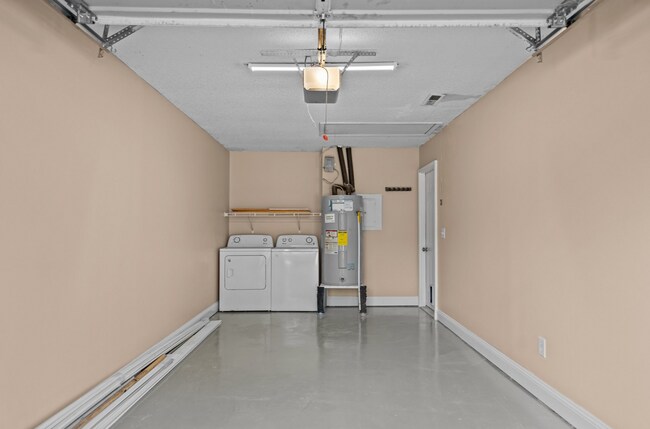 Building Photo - 1160 Shipyard Blvd