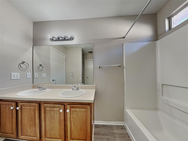 Building Photo - 12529 Sky Harbor Dr