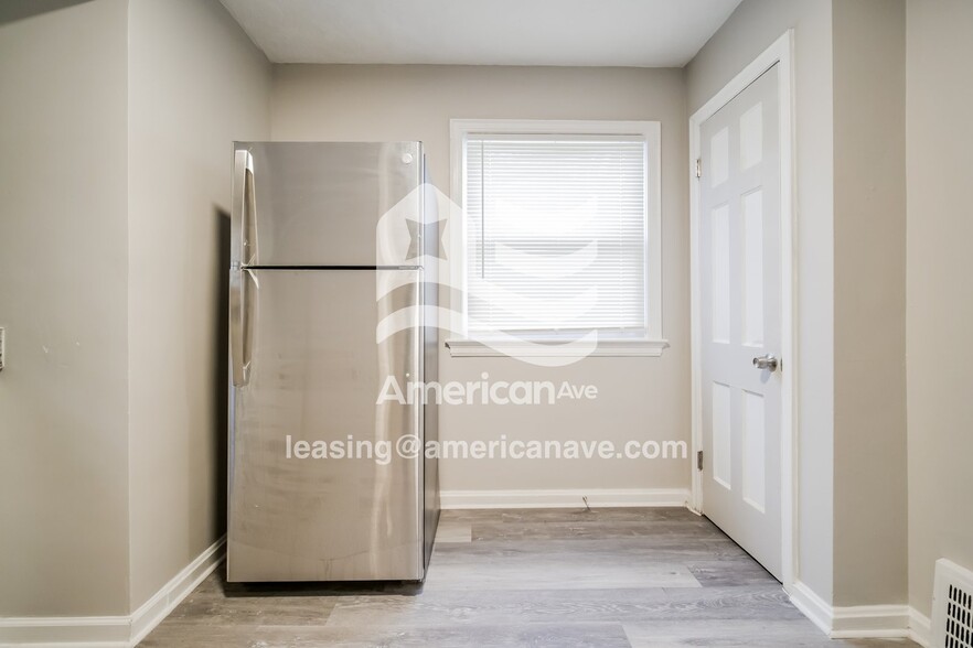 Building Photo - 4382 E 141st St