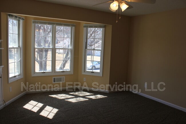 Building Photo - 3247 Salem Cove Trail SE