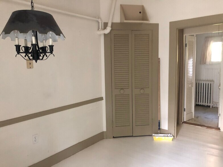 eat in kit (unfurnished) - 856 Boston Post Rd