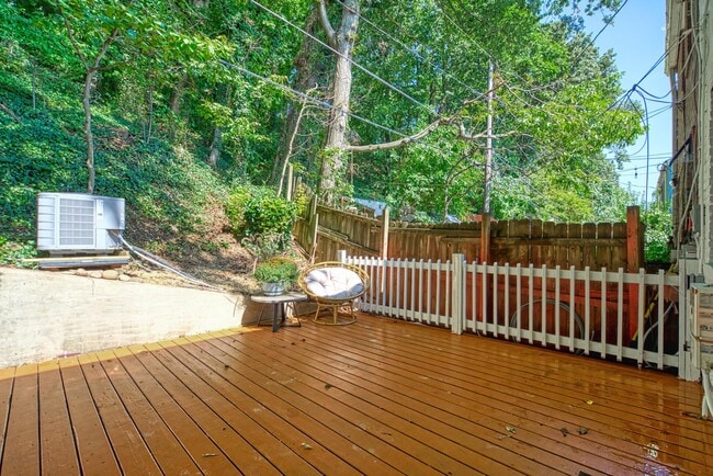 Building Photo - 3731 S Kemper Rd