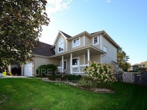 Building Photo - 2003 Crest Ridge Dr