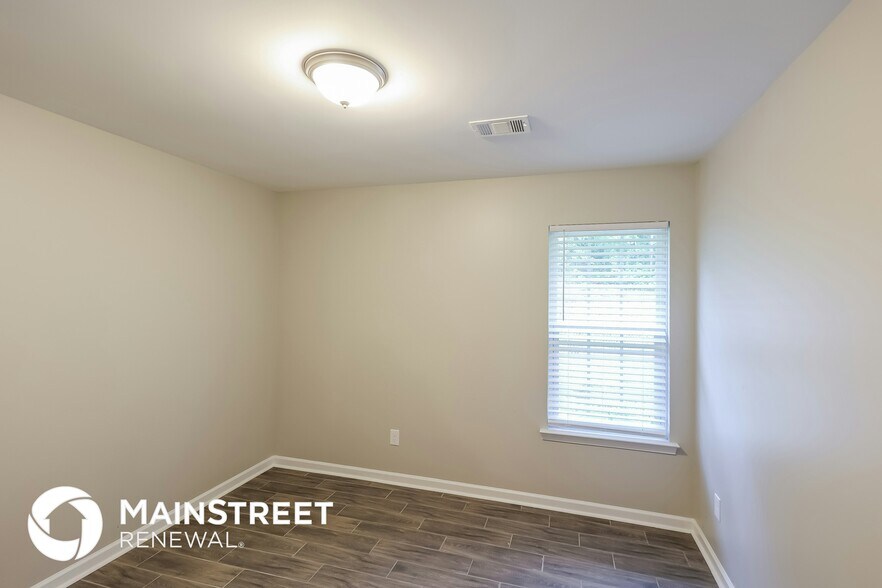 Building Photo - 2758 Mt View Rd