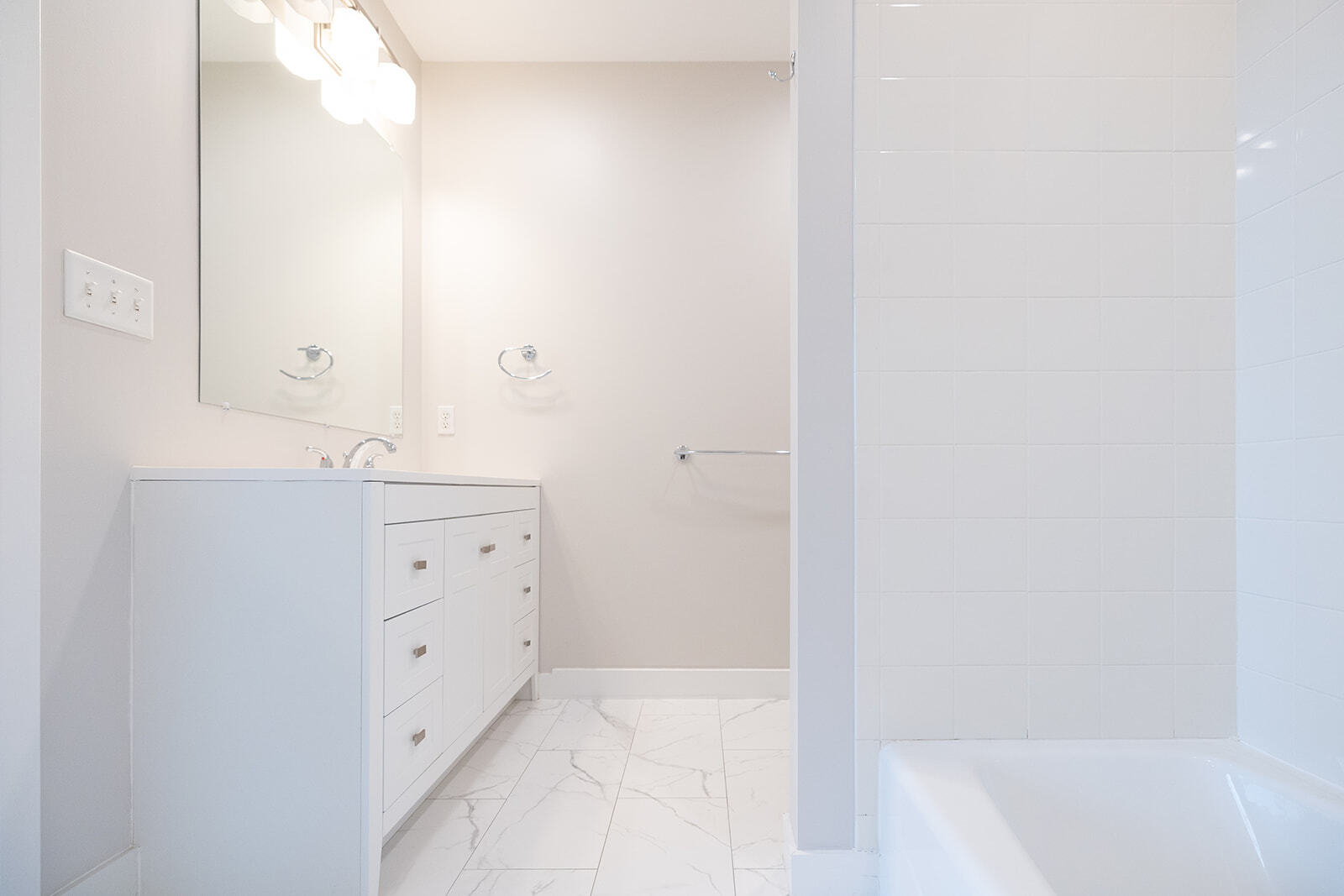 Building Photo - 450 Harrison Ave