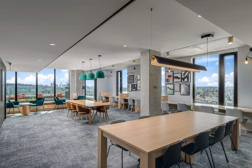 Building Photo - The Accolade