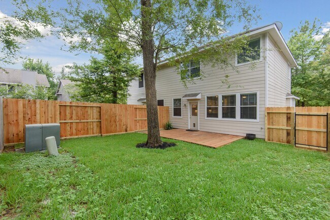 Building Photo - 19 Musk Rose Ct