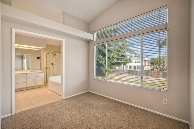 Building Photo - 4636 Doral Ct