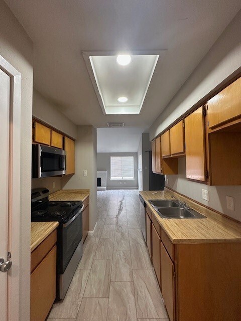 Building Photo - 7514 Lemma Dr