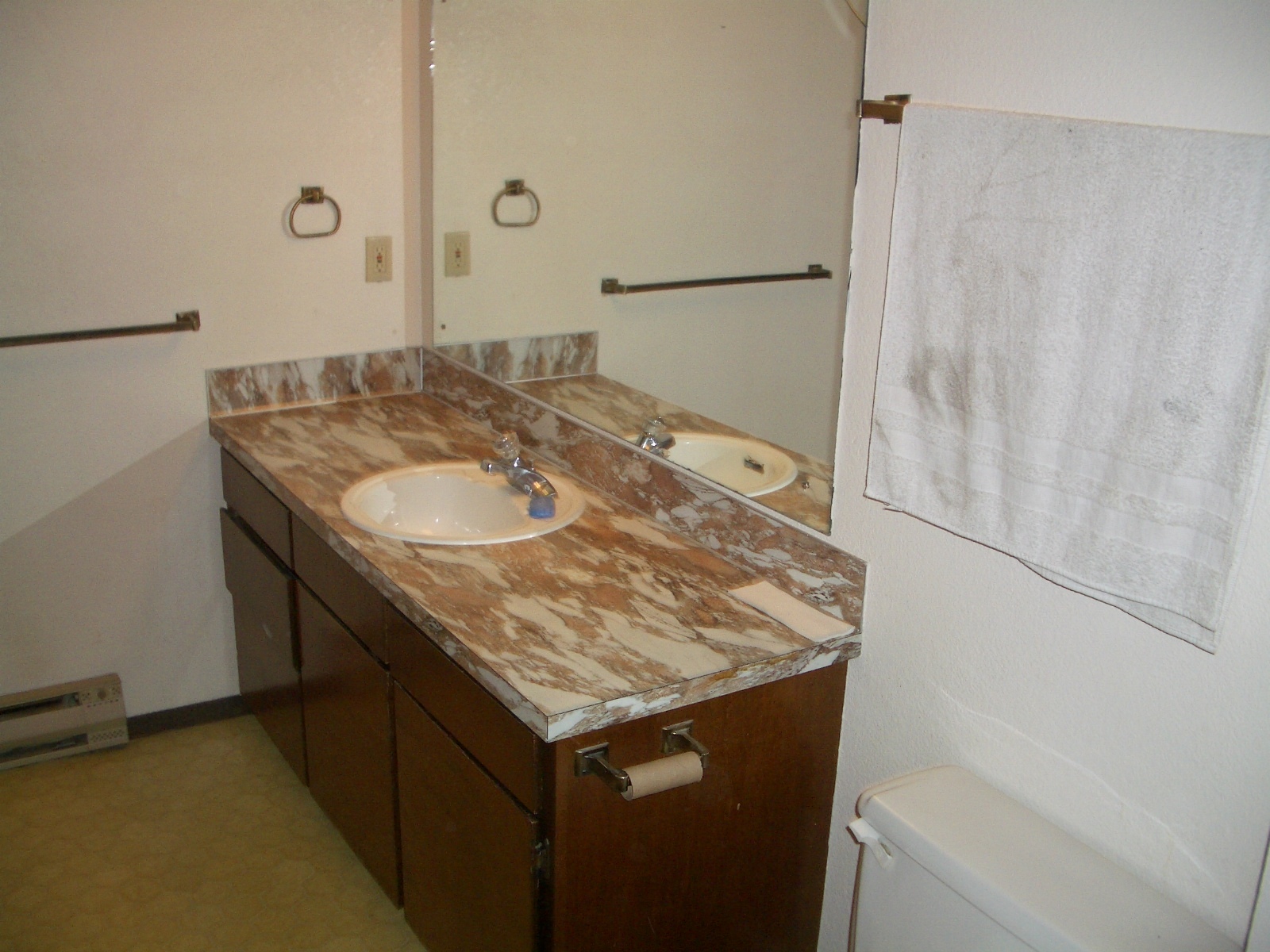Building Photo - 4532 S Donald Ct