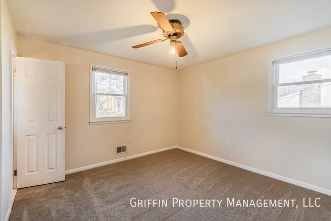 Building Photo - 5405 San Juan Dr