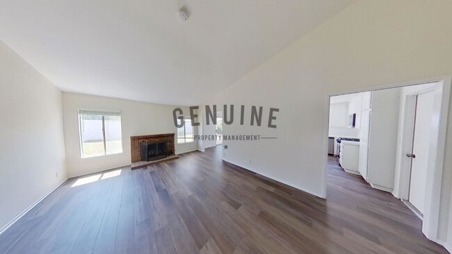 Building Photo - Coming Soon: 3Bd 2Ba Home in Lake Forest