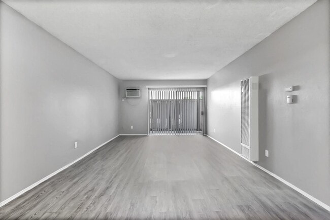 Building Photo - Casa Madrid Apartments