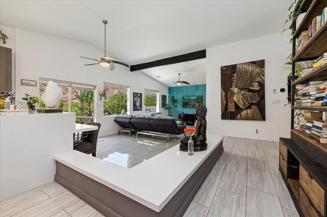 Building Photo - 52273 Avenida Madero