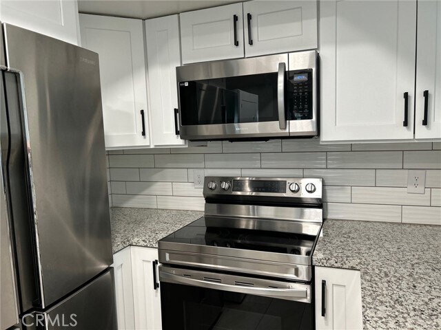 Building Photo - 74443 Driftwood Dr