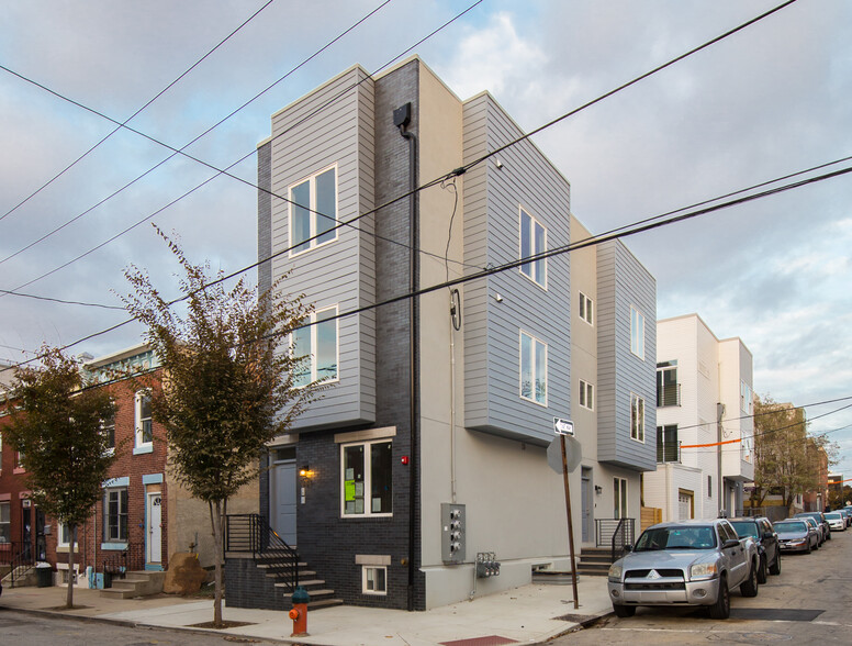 Corner Building with Ample Windows - 1223 N 30th St