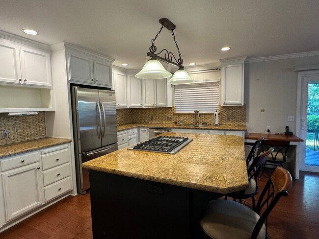 Building Photo - Lake View Retreat in Lake of the Pines – 3...