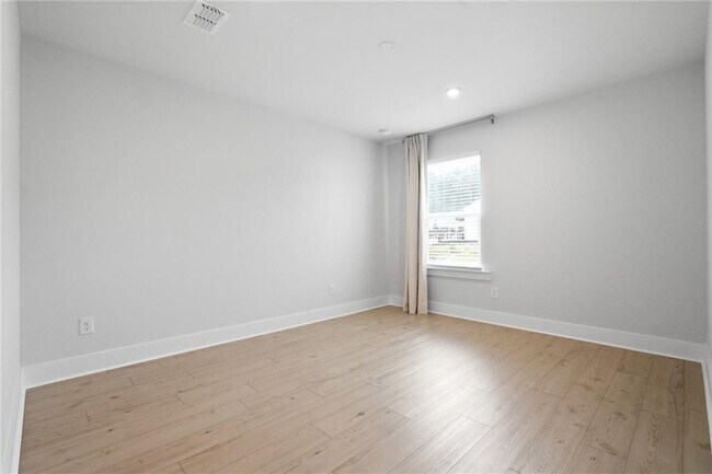 Building Photo - 4719 Wilderness Trl