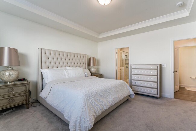 Building Photo - 116 Farrier Ln