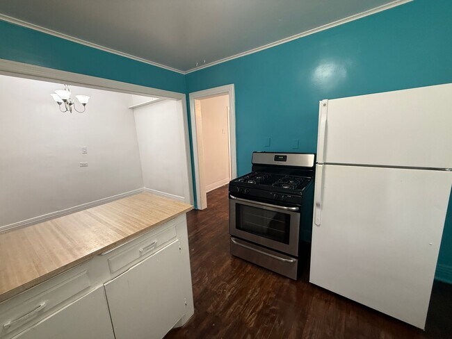 Building Photo - 2814 E Admiral Ct