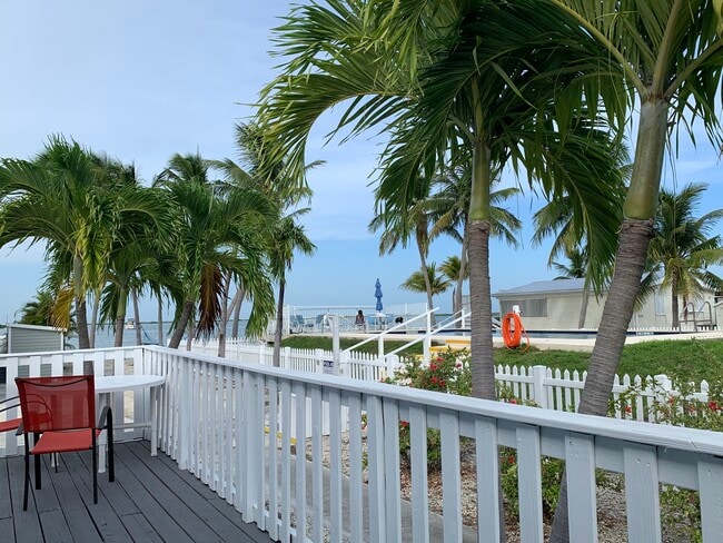 Building Photo - 55 Boca Chica Rd